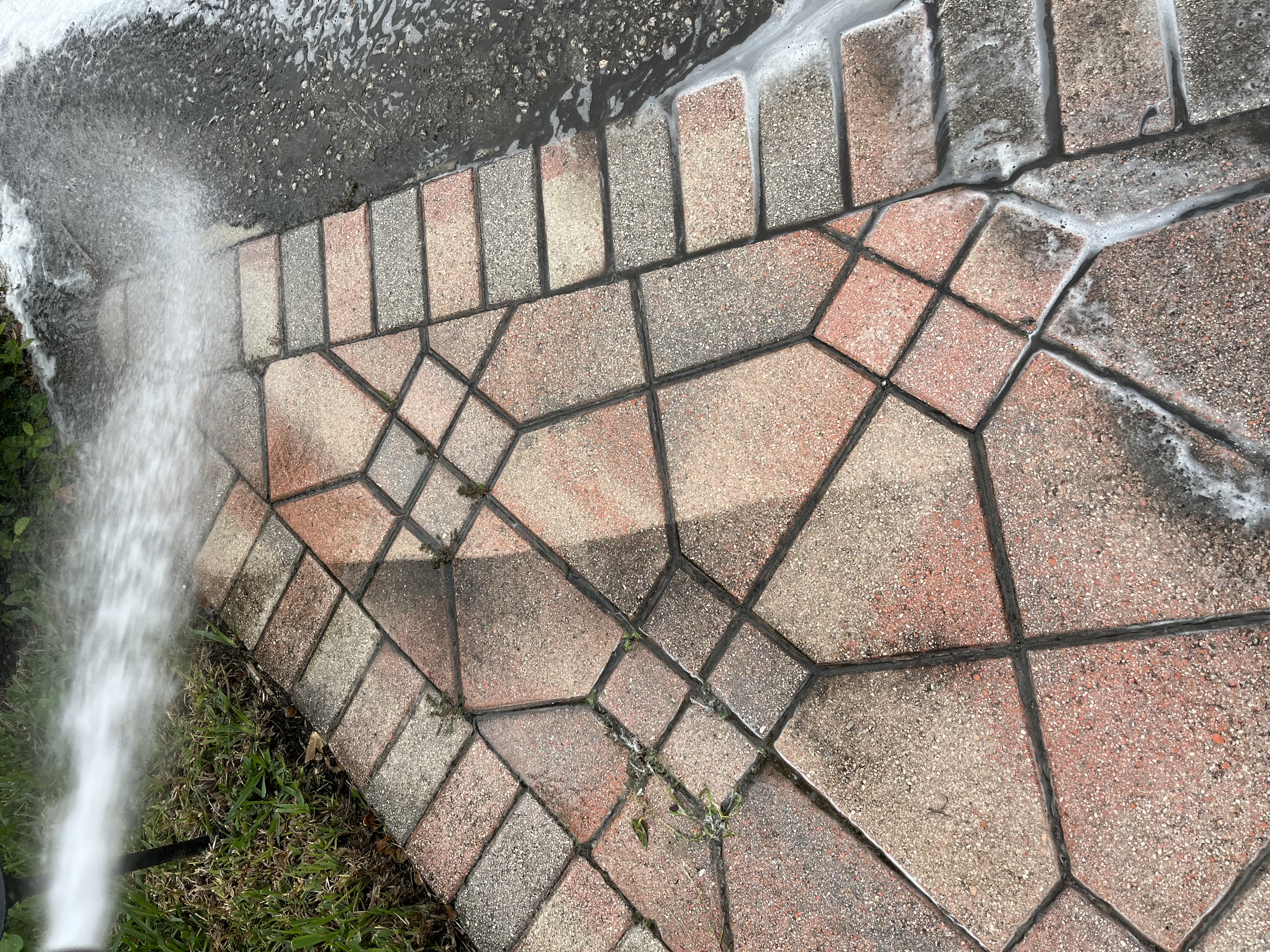 Driveway-stone-walkway-cleaning-in-Highland-Beach-FL 1